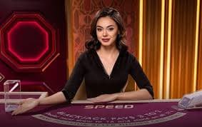 Permainan Dragon Tiger dalam mode Free Play